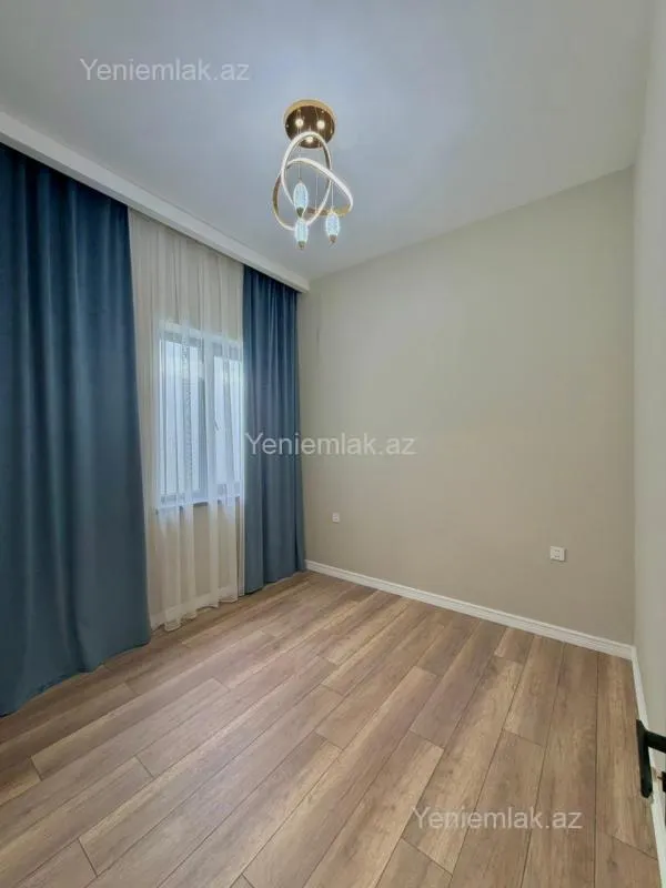 Satılır 4 otaqlı həyət evi 140 m²