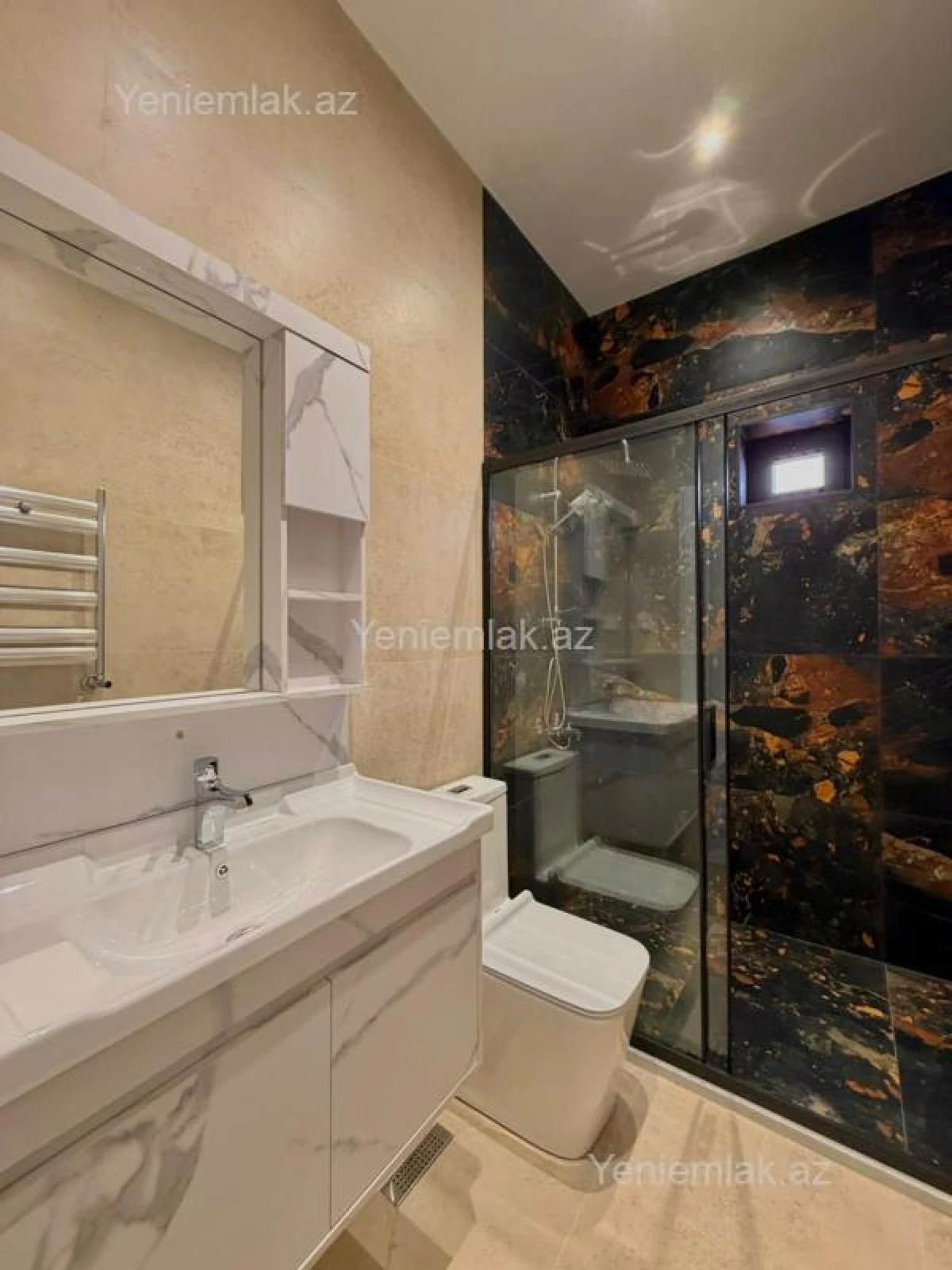 Satılır 4 otaqlı həyət evi 150 m²