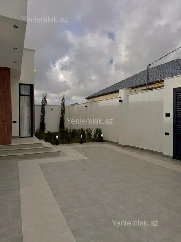 Satılır 4 otaqlı həyət evi 170 m²