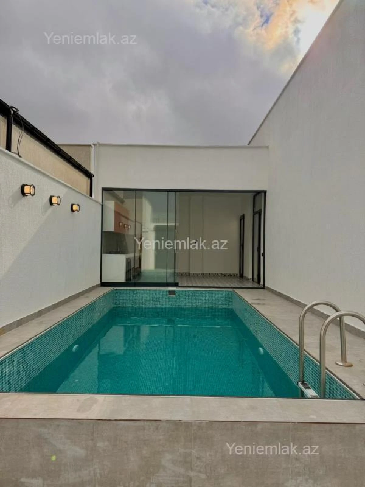 Satılır 4 otaqlı həyət evi 170 m²