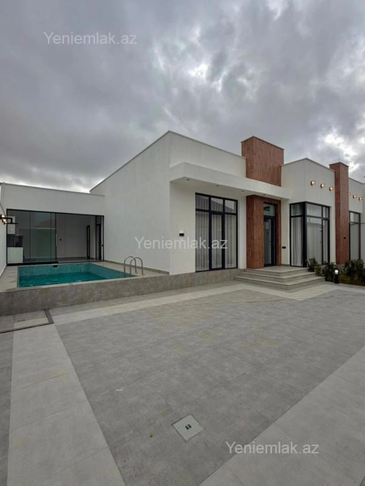 Satılır 4 otaqlı həyət evi 170 m²