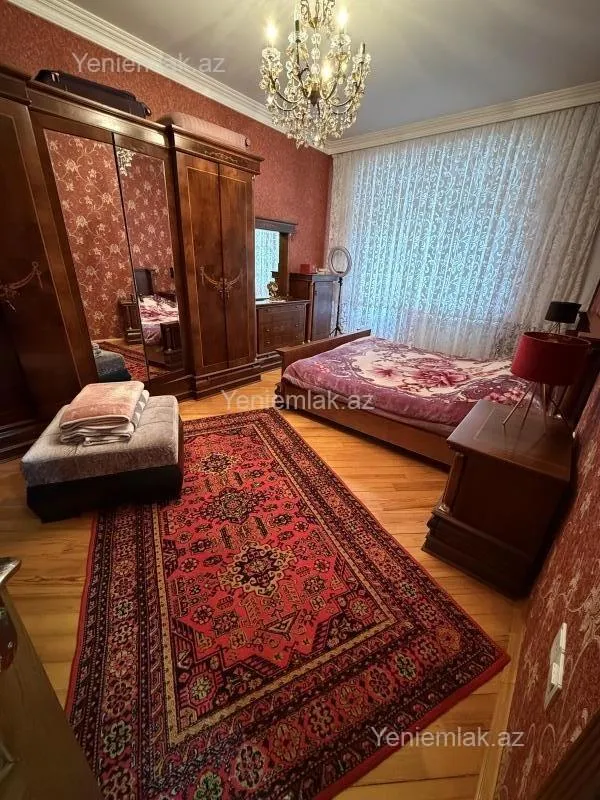 Satılır 3 otaqlı yeni tikili 100 m²