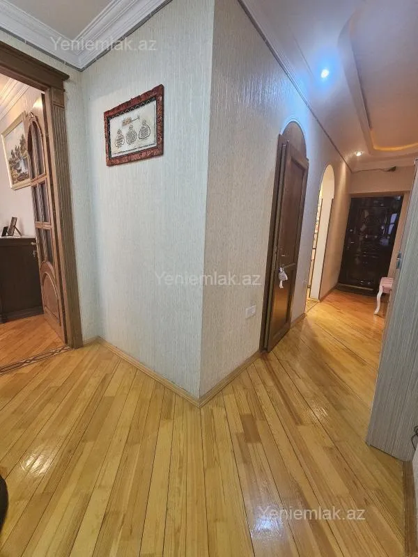 Satılır 3 otaqlı yeni tikili 100 m²