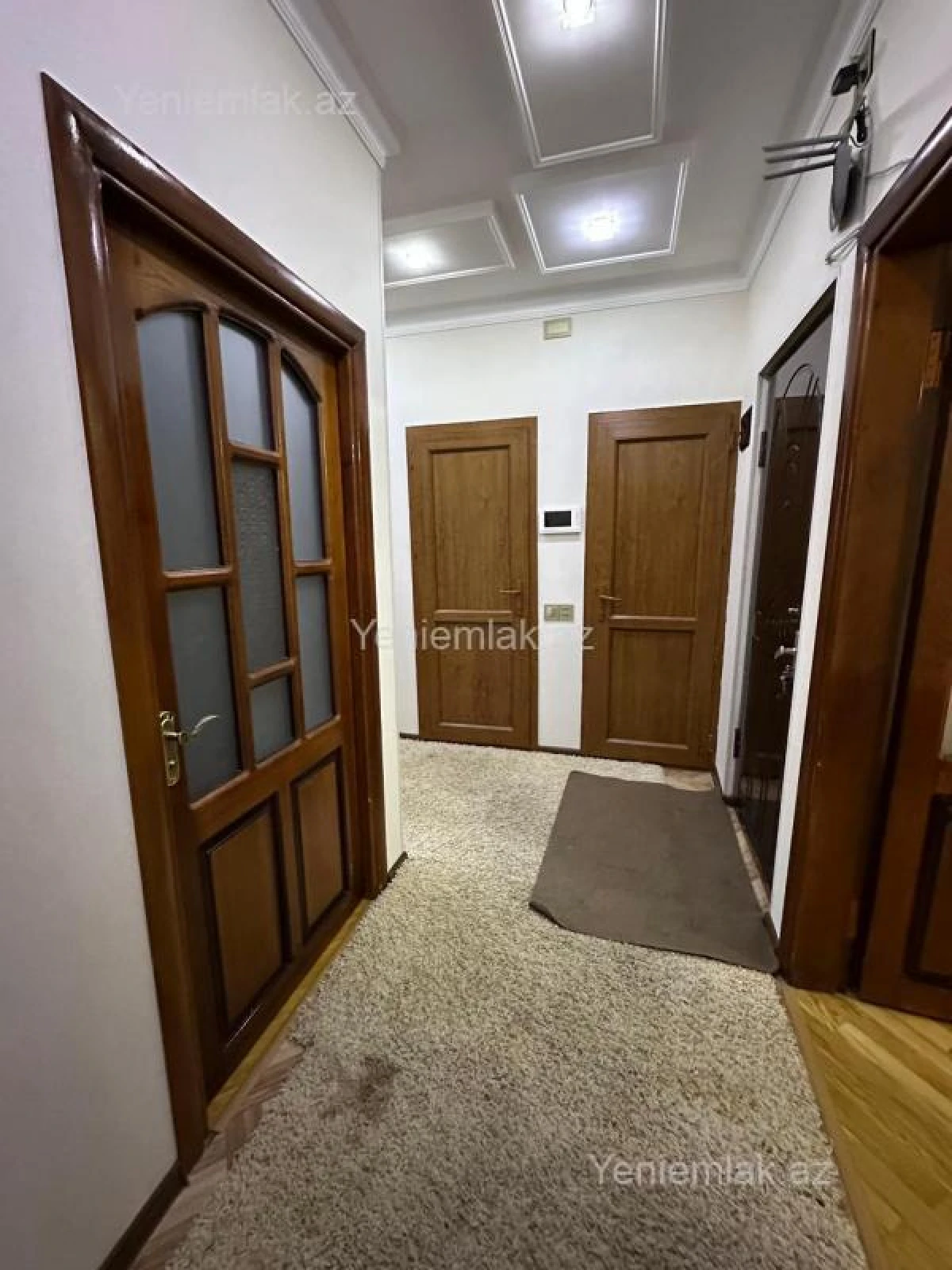 Satılır 2 otaqlı köhnə tikili 60 m²