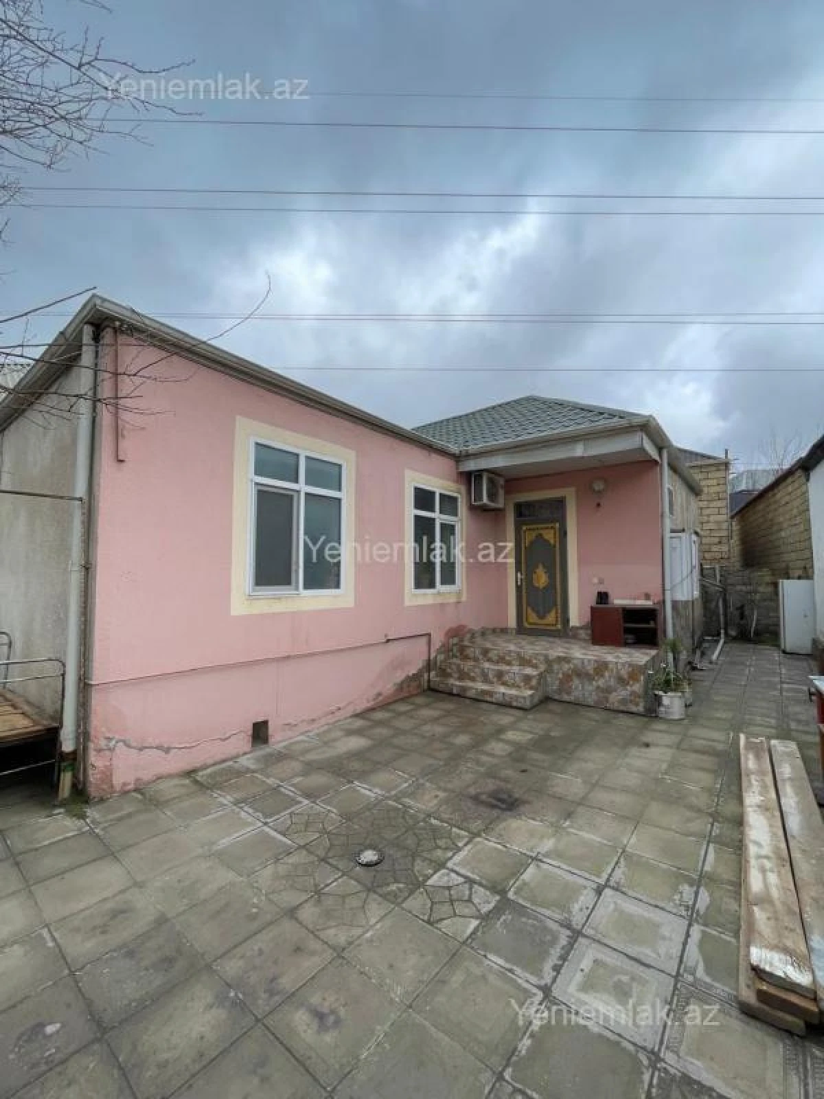 Satılır 4 otaqlı həyət evi 125 m²