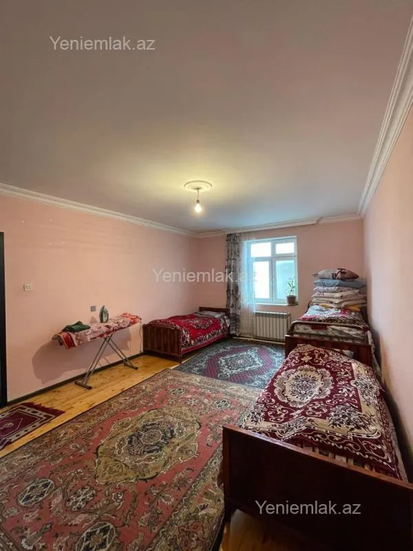 Satılır 4 otaqlı həyət evi 125 m²