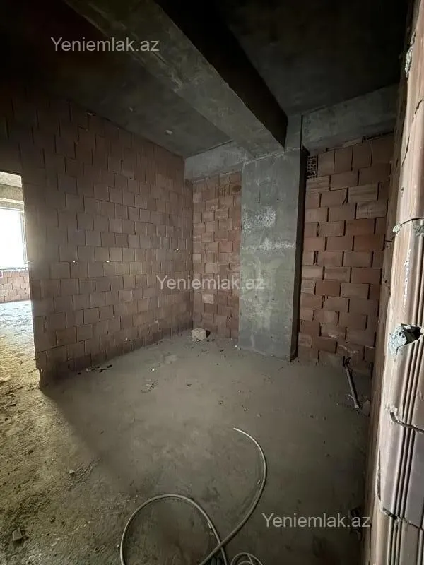 Satılır 1 otaqlı yeni tikili 79 m²