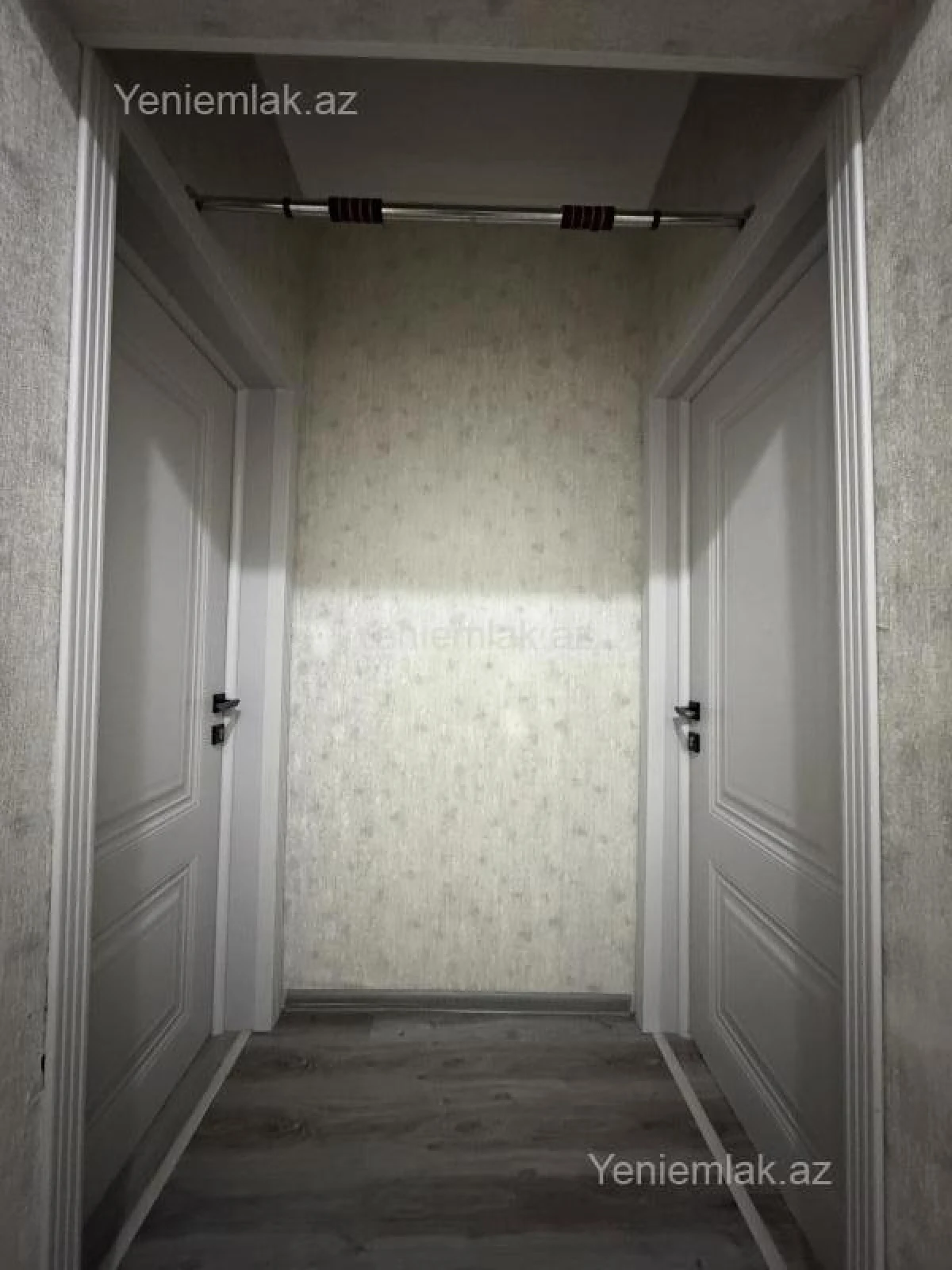 Satılır 4 otaqlı köhnə tikili 95 m²