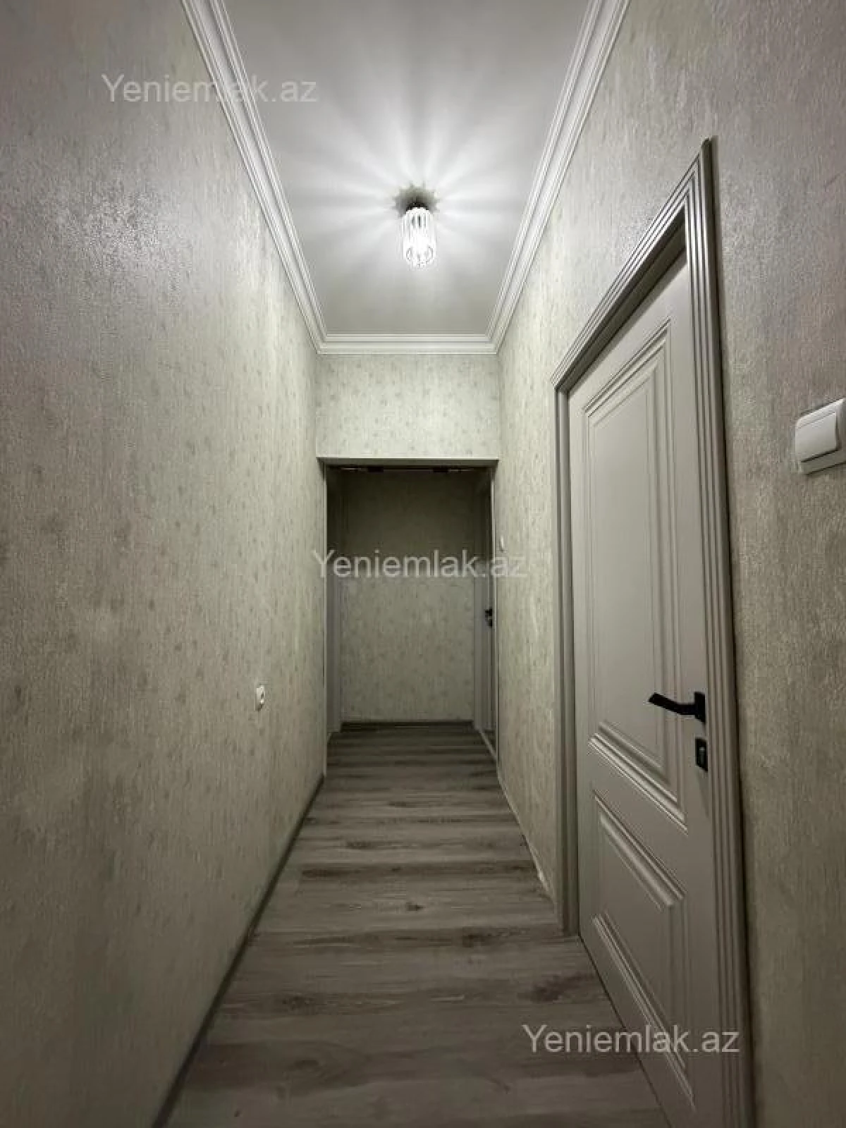 Satılır 4 otaqlı köhnə tikili 95 m²