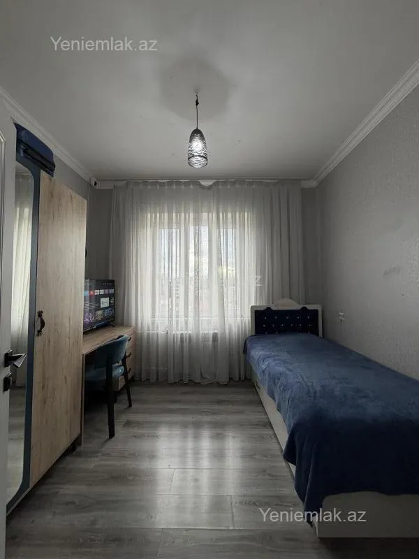 Satılır 4 otaqlı köhnə tikili 95 m²