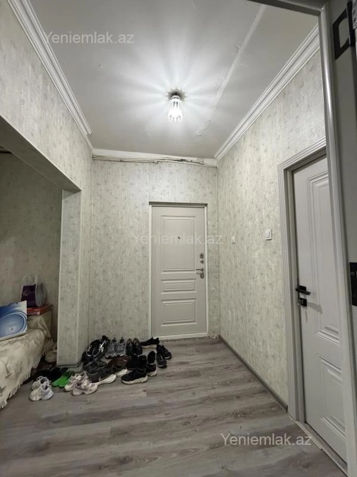 Satılır 4 otaqlı köhnə tikili 95 m²