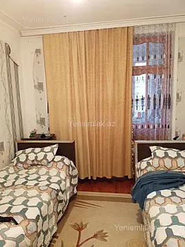 Satılır 3 otaqlı köhnə tikili 80 m²