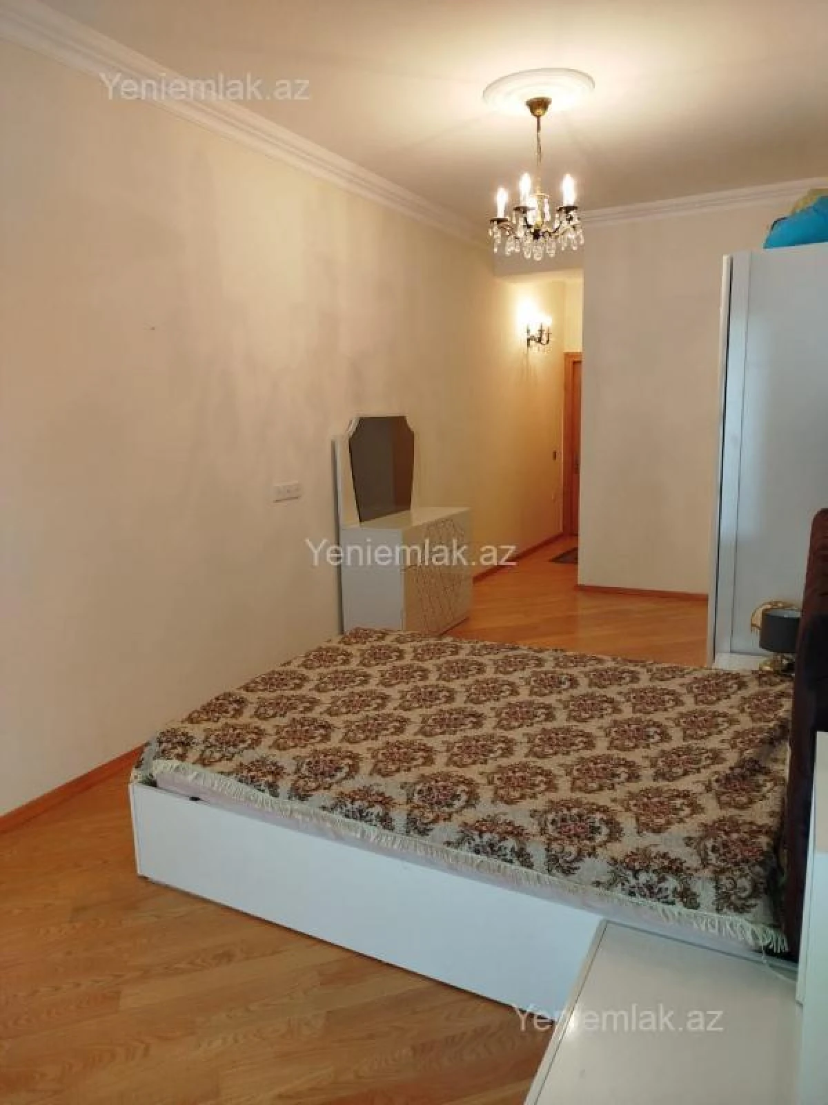Satılır 3 otaqlı yeni tikili 140 m²