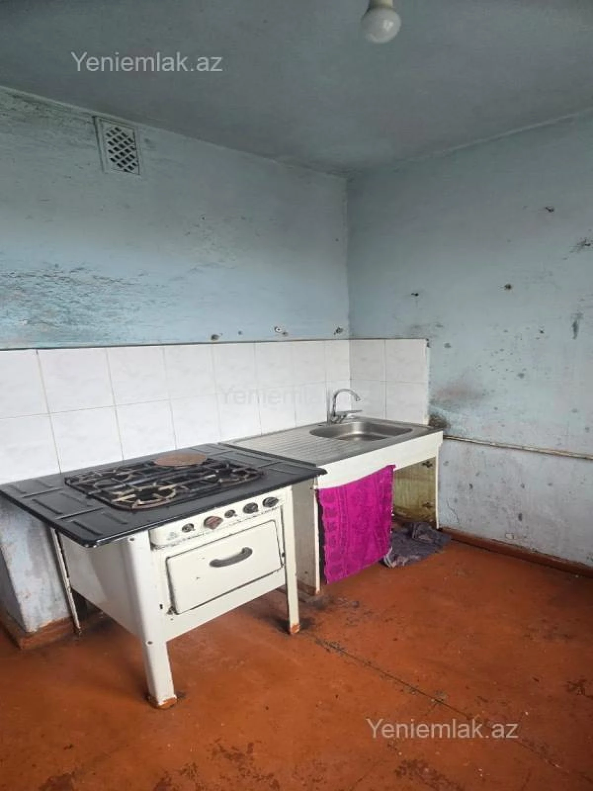 Satılır 2 otaqlı köhnə tikili 48 m²