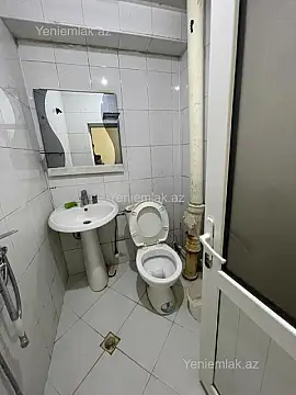 Satılır 1 otaqlı köhnə tikili 38 m²