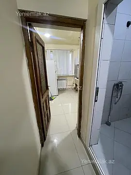 Satılır 1 otaqlı köhnə tikili 38 m²