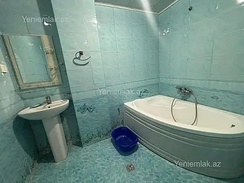 Satılır 3 otaqlı yeni tikili 81.5 m²