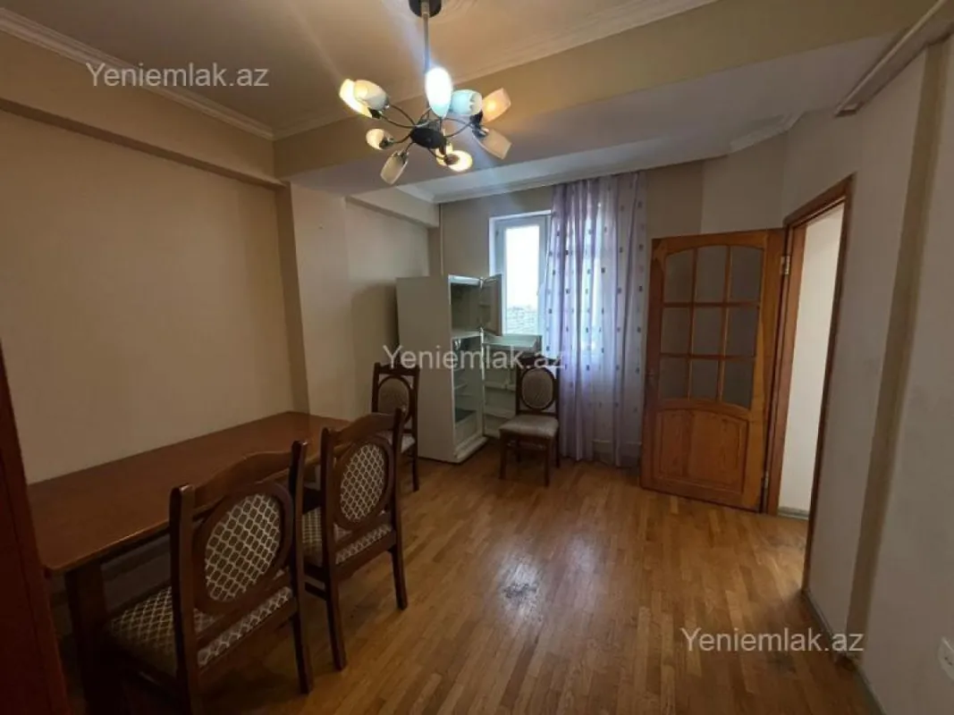 Satılır 3 otaqlı yeni tikili 81.5 m²