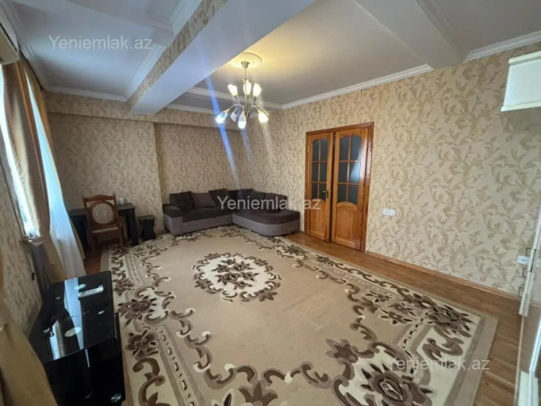 Satılır 3 otaqlı yeni tikili 81.5 m²