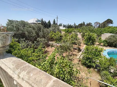 Satılır 6 otaqlı həyət evi 250 m²