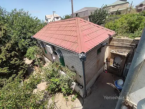 Satılır 6 otaqlı həyət evi 250 m²