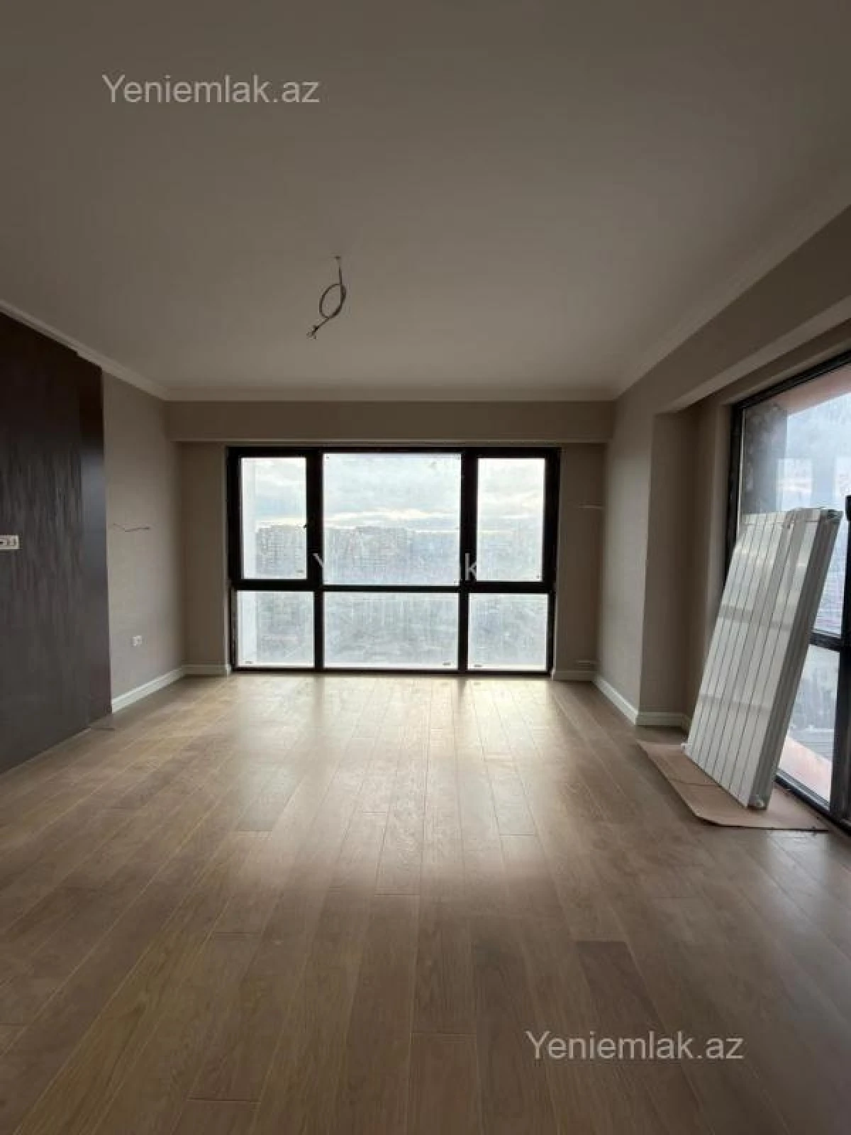 Satılır 3 otaqlı yeni tikili 84.3 m²
