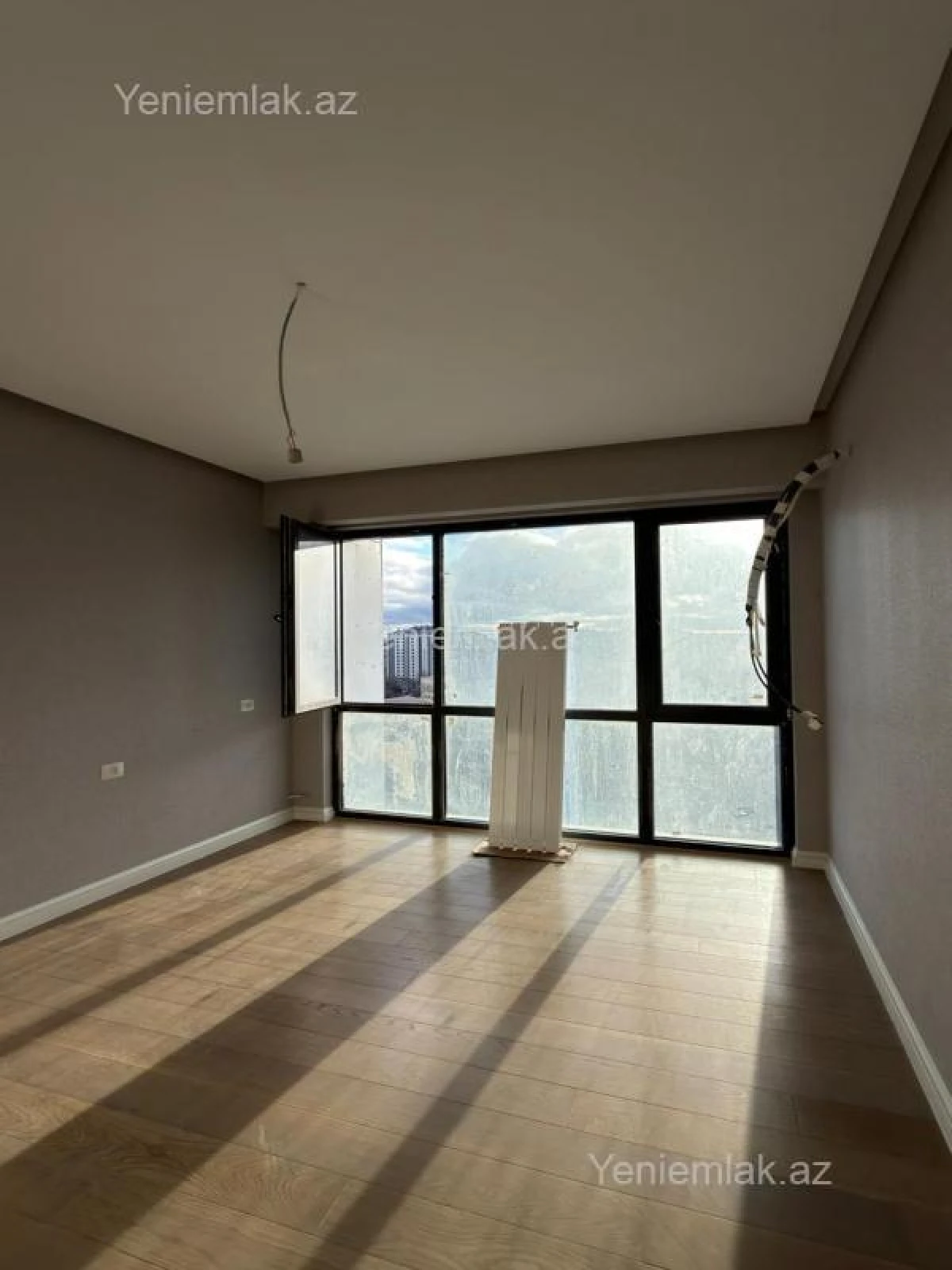 Satılır 3 otaqlı yeni tikili 84.3 m²