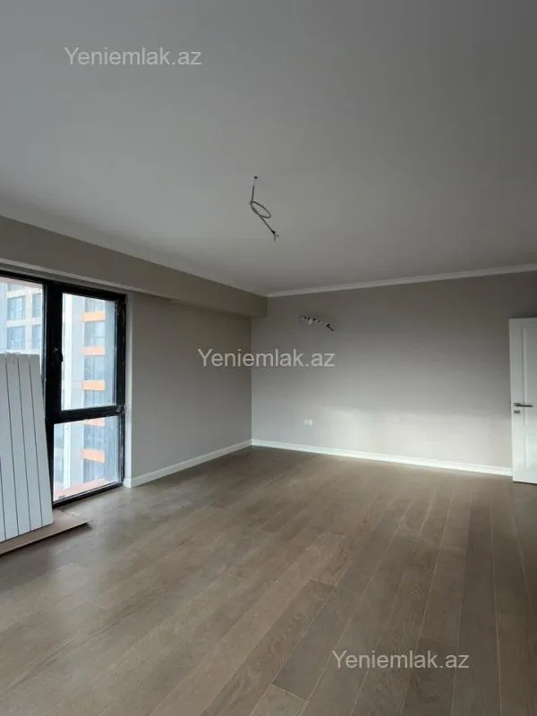 Satılır 3 otaqlı yeni tikili 84.3 m²