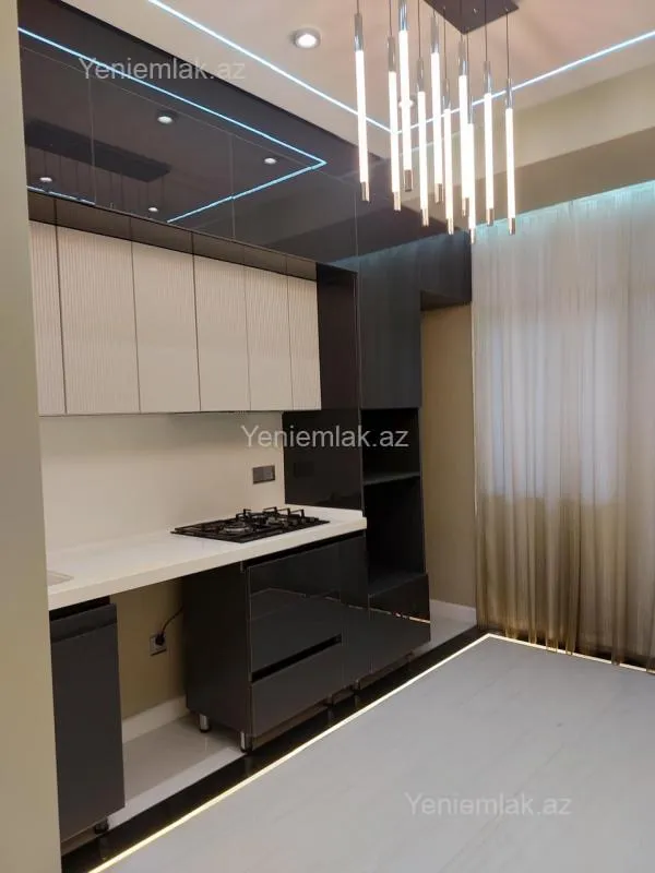 Satılır 4 otaqlı yeni tikili 141 m²