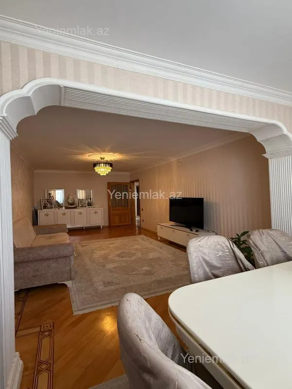 Satılır 3 otaqlı köhnə tikili 70 m²