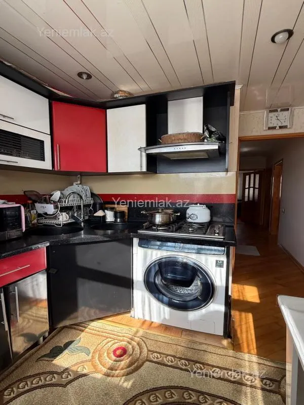 Satılır 3 otaqlı köhnə tikili 70 m²