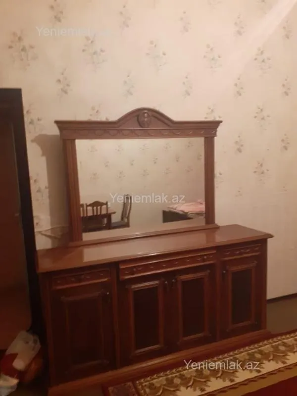 Satılır 2 otaqlı köhnə tikili 52 m²