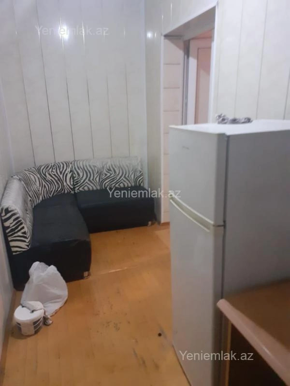 Satılır 2 otaqlı köhnə tikili 52 m²