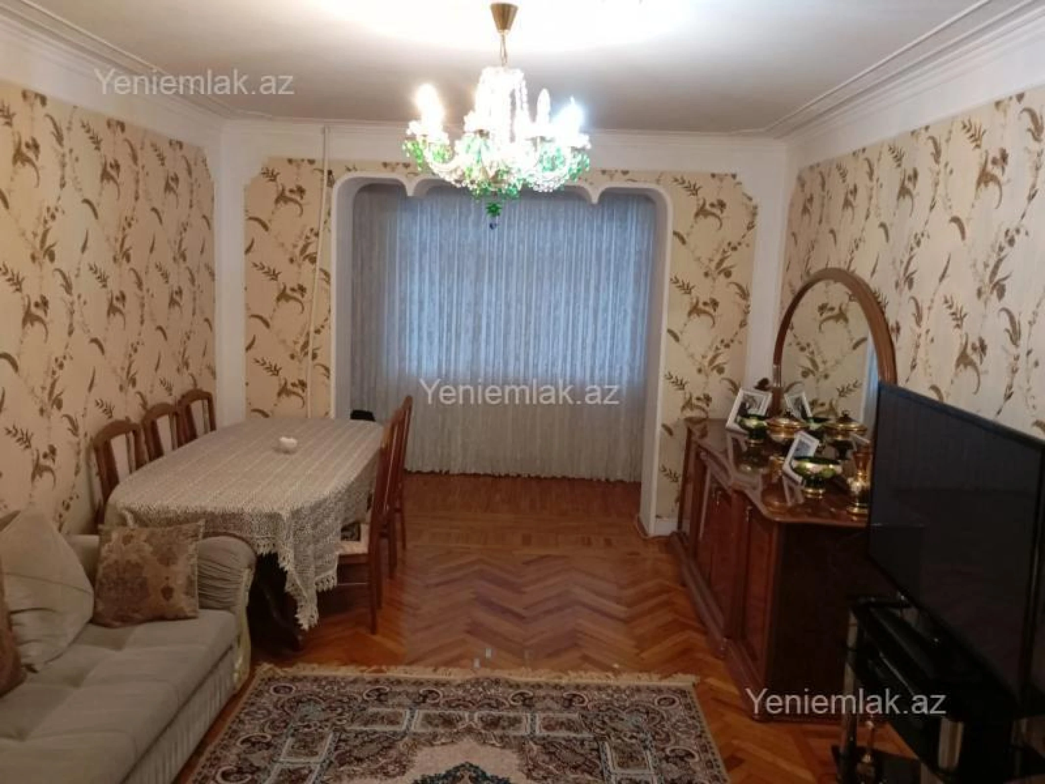 Satılır 4 otaqlı köhnə tikili 100 m²