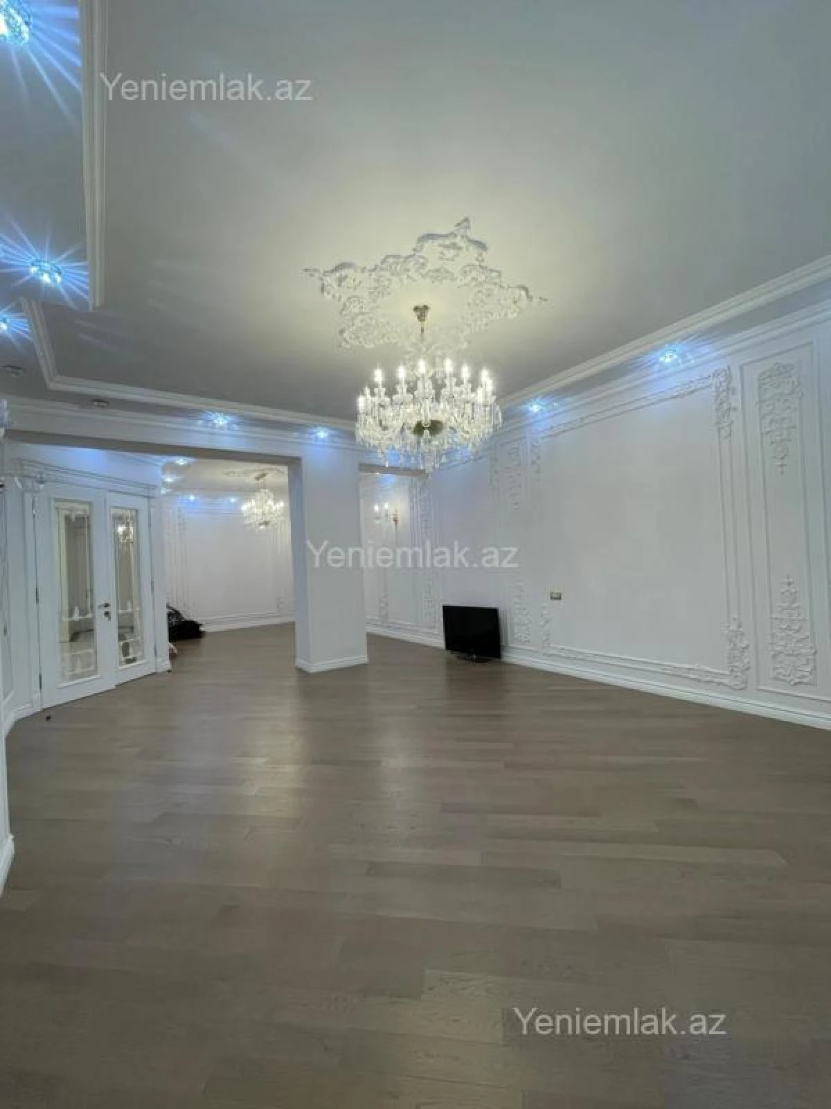 Satılır 3 otaqlı yeni tikili 181 m²