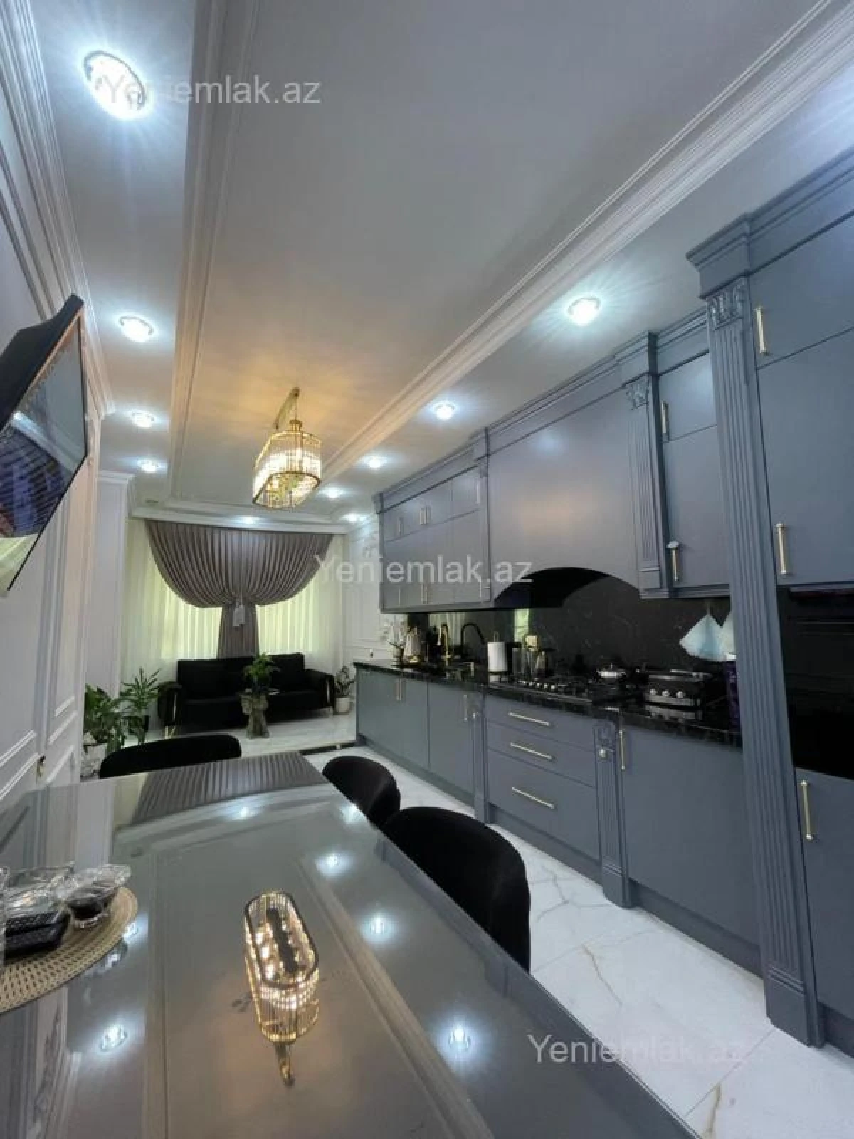 Satılır 3 otaqlı yeni tikili 181 m²