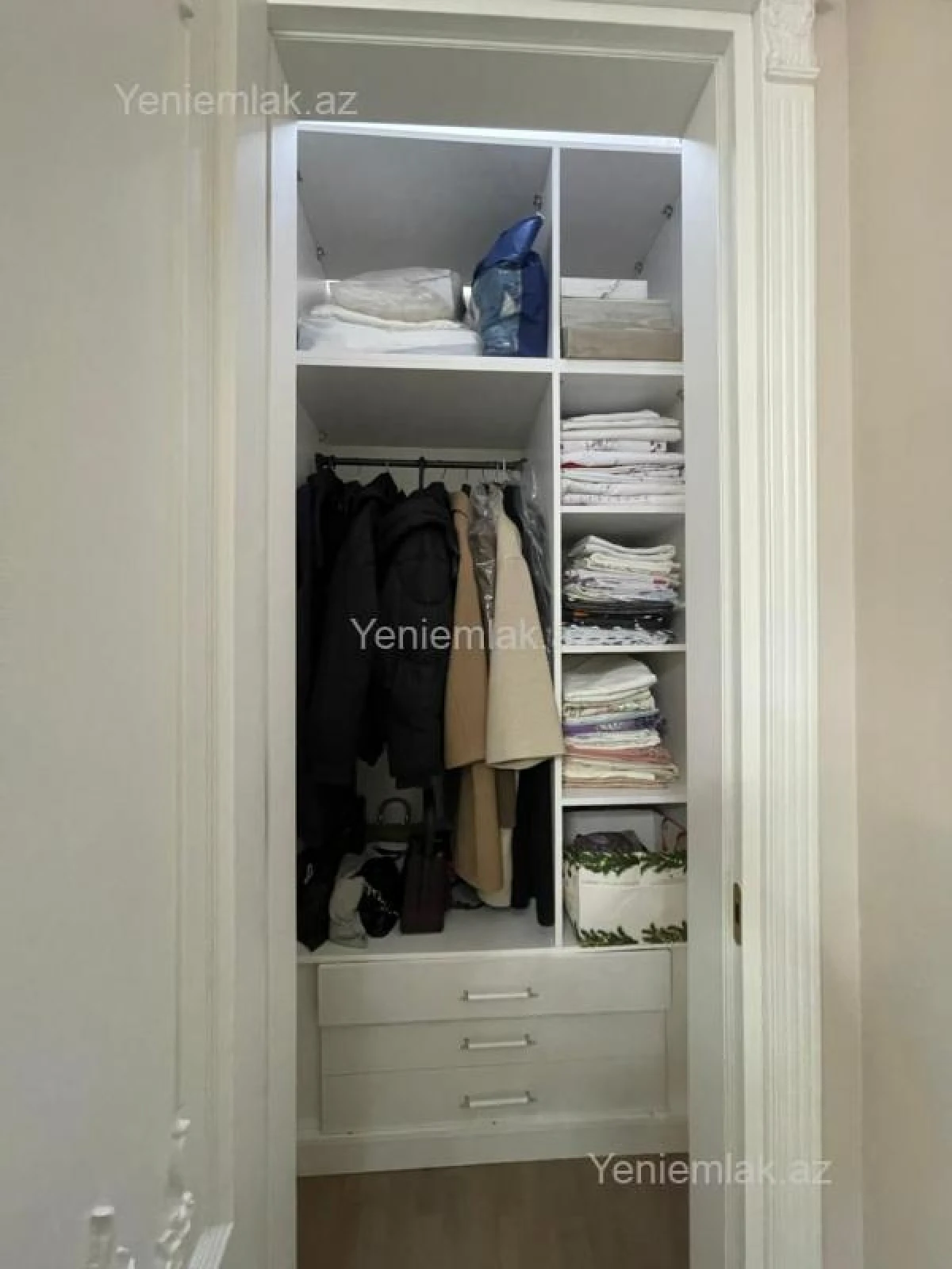 Satılır 3 otaqlı yeni tikili 181 m²