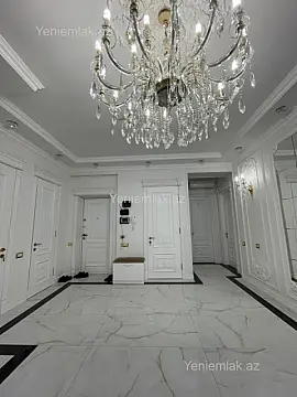 Satılır 3 otaqlı yeni tikili 181 m²