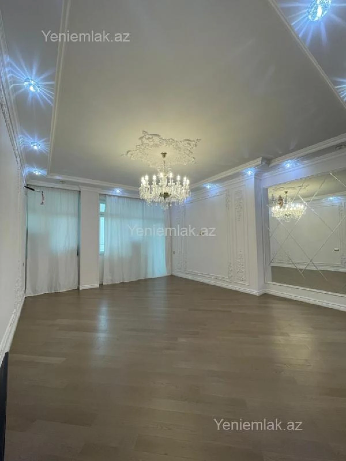 Satılır 3 otaqlı yeni tikili 181 m²