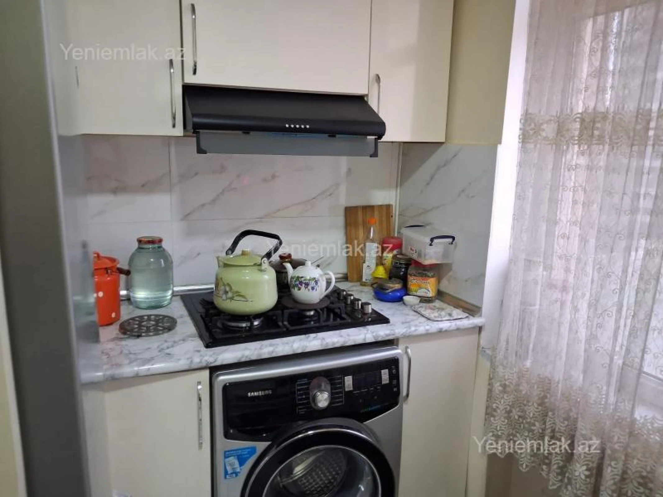 Satılır 2 otaqlı köhnə tikili 52 m²