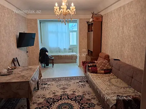Satılır 2 otaqlı köhnə tikili 52 m²