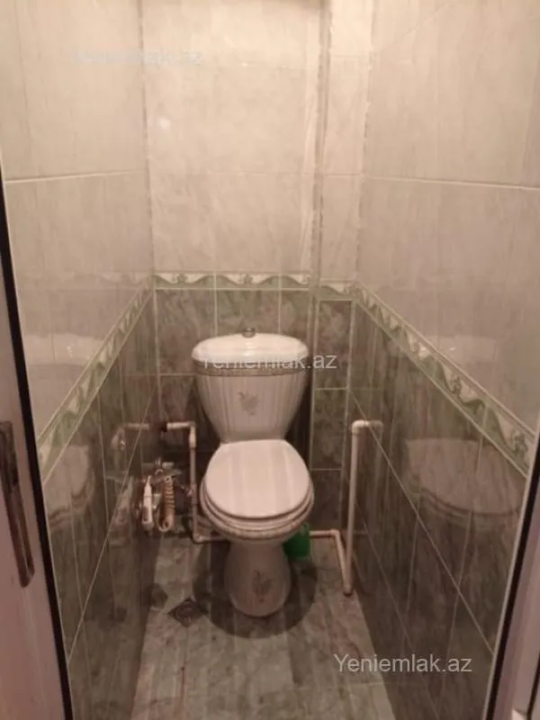 Satılır 2 otaqlı köhnə tikili 60 m²