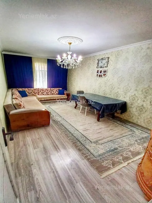 Satılır 2 otaqlı köhnə tikili 60 m²
