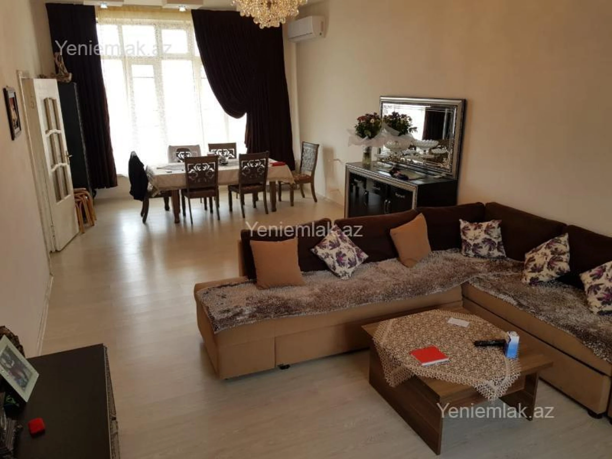 Satılır 7 otaqlı həyət evi 340 m²