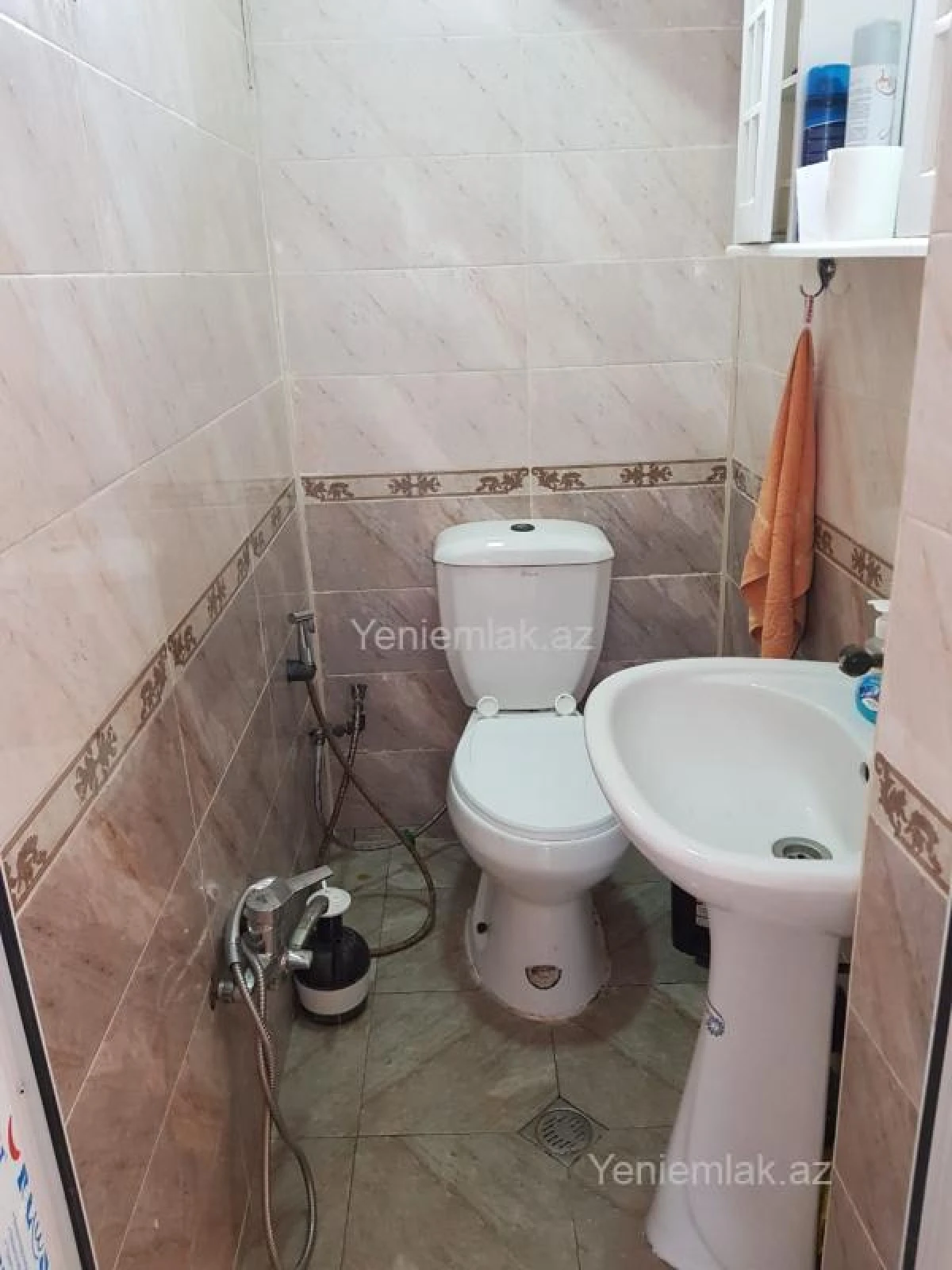 Satılır 7 otaqlı həyət evi 340 m²
