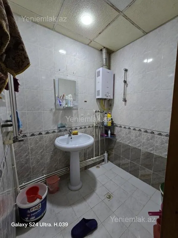 Satılır 3 otaqlı köhnə tikili 74 m²