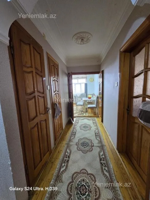 Satılır 3 otaqlı köhnə tikili 74 m²