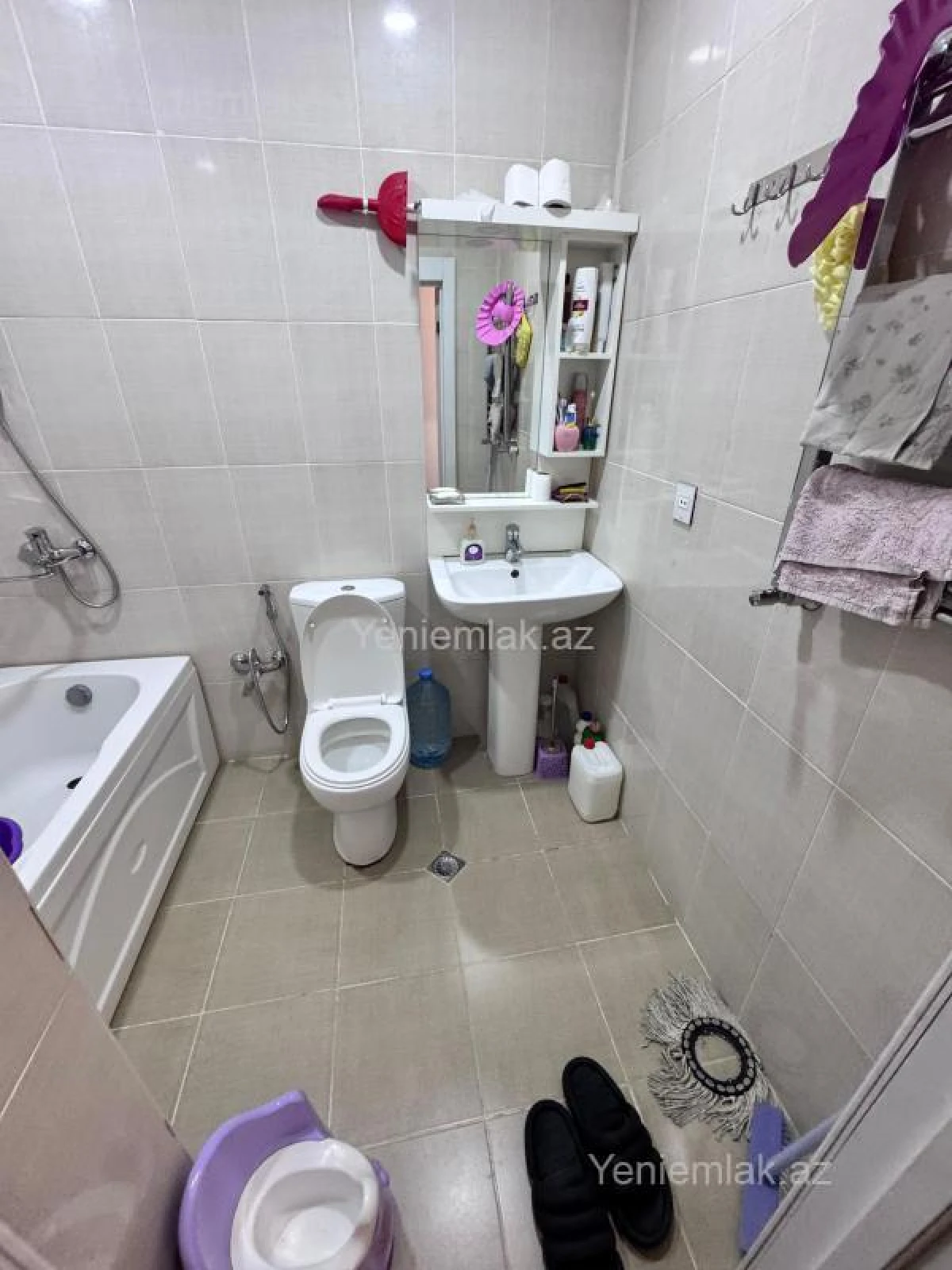 Satılır 2 otaqlı yeni tikili 65 m²