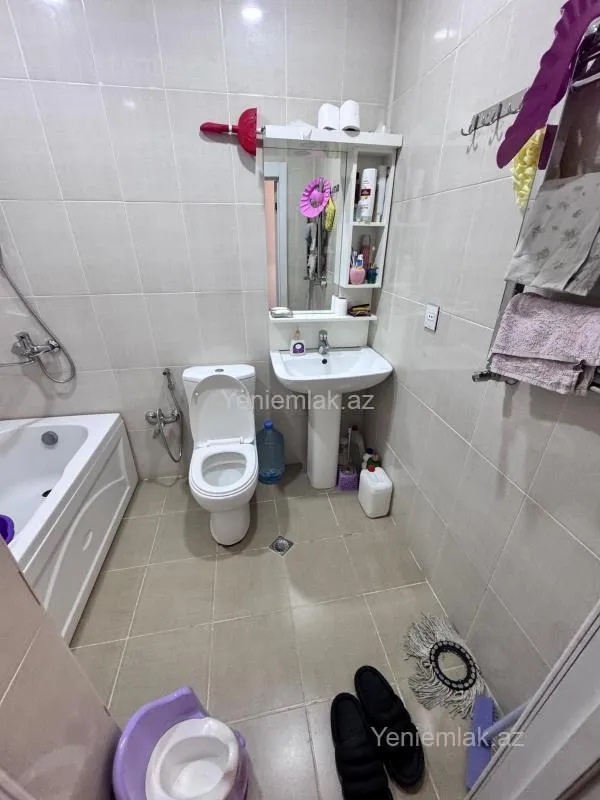 Satılır 2 otaqlı yeni tikili 65 m²