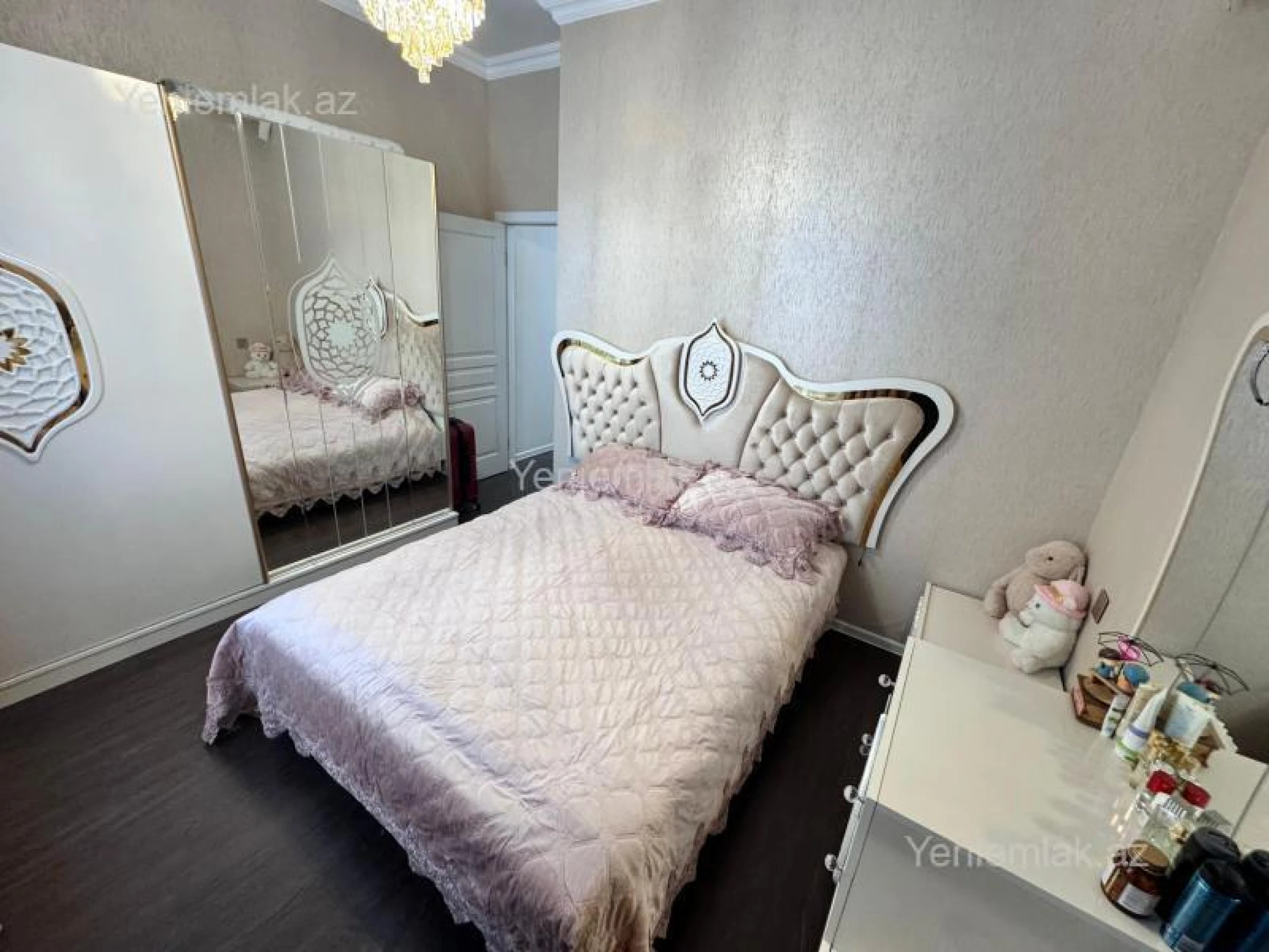 Satılır 2 otaqlı yeni tikili 65 m²